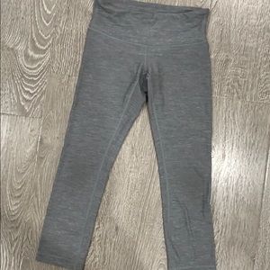 Lululemon wunderunder cropped leggings- size 2